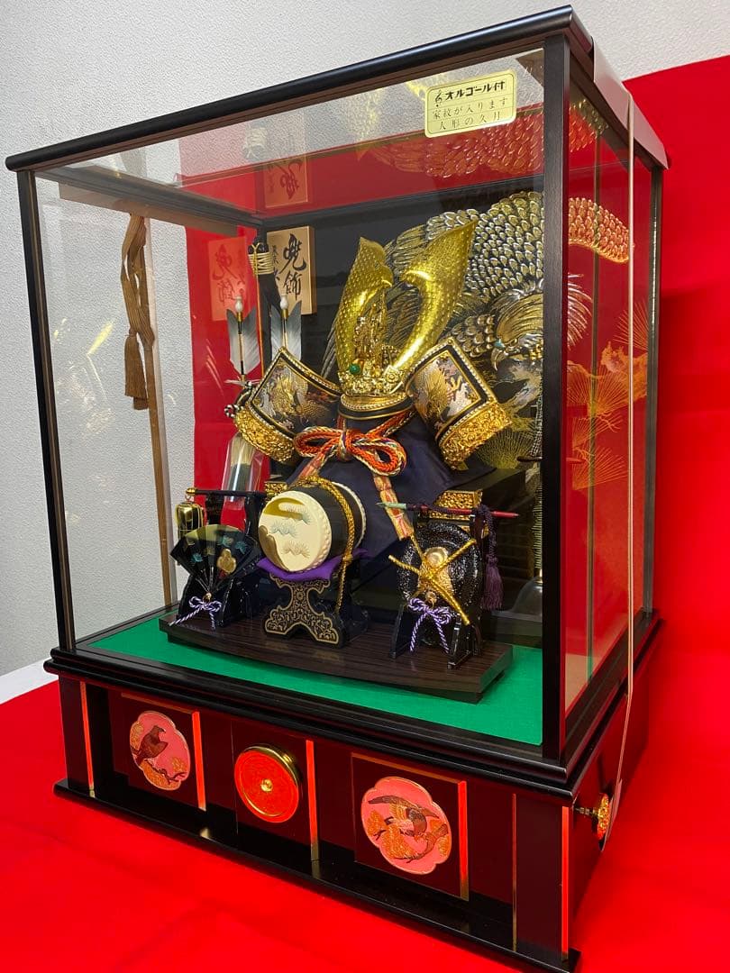 東京久月　五月人形　家紋付き龍頭付き兜飾りオルゴール付きガラスケース入