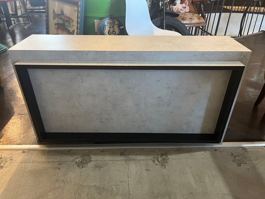 コンクリート調　ローテーブル