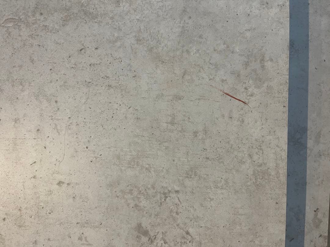 コンクリート調　ローテーブル