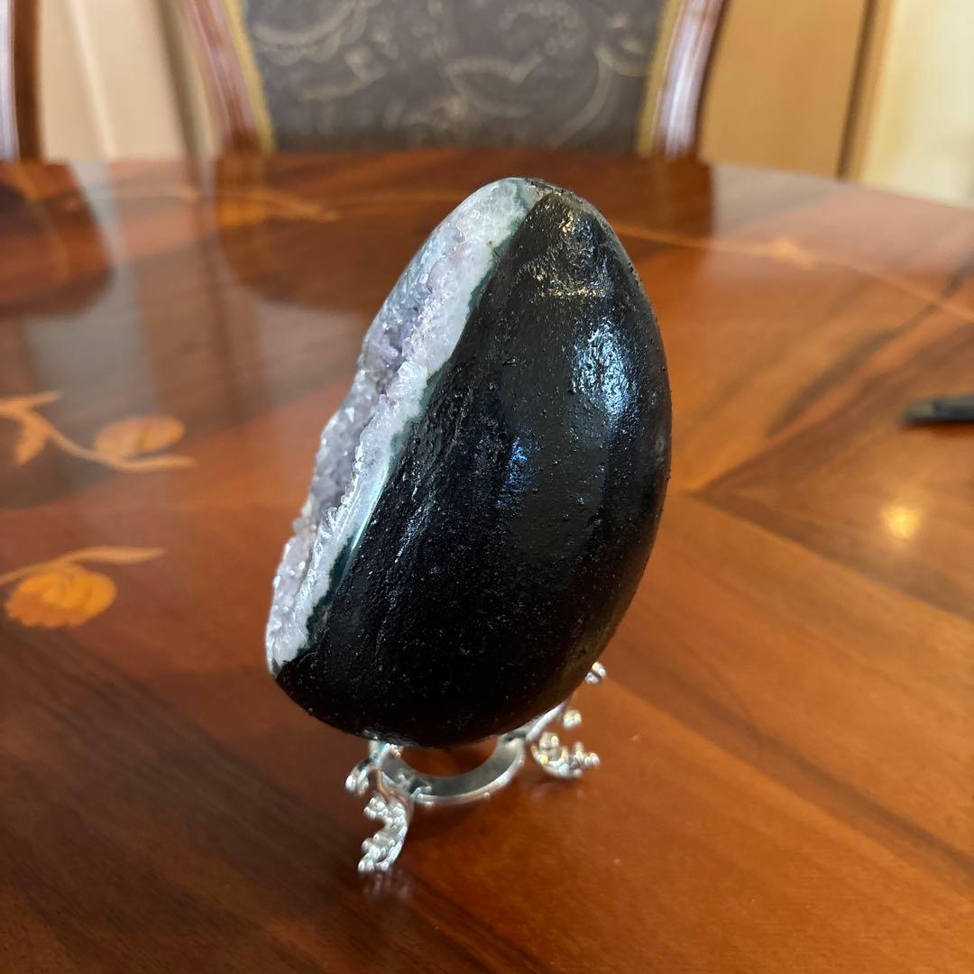 天然石♡ピカピカ♡アメジスト♡たまご♡大仏さま座ります♡台座付き