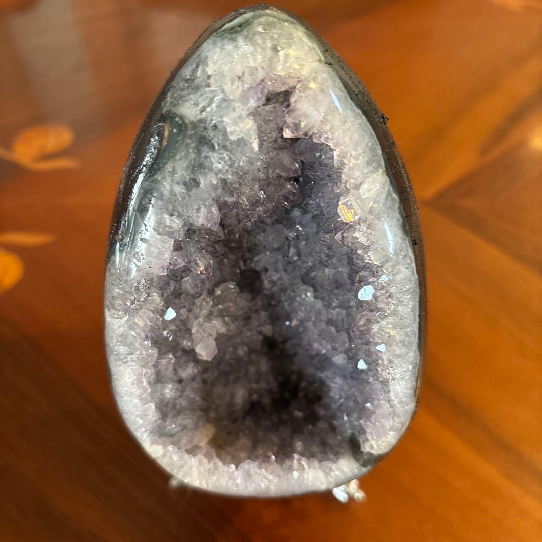天然石♡ピカピカ♡アメジスト♡たまご♡大仏さま座ります♡台座付き