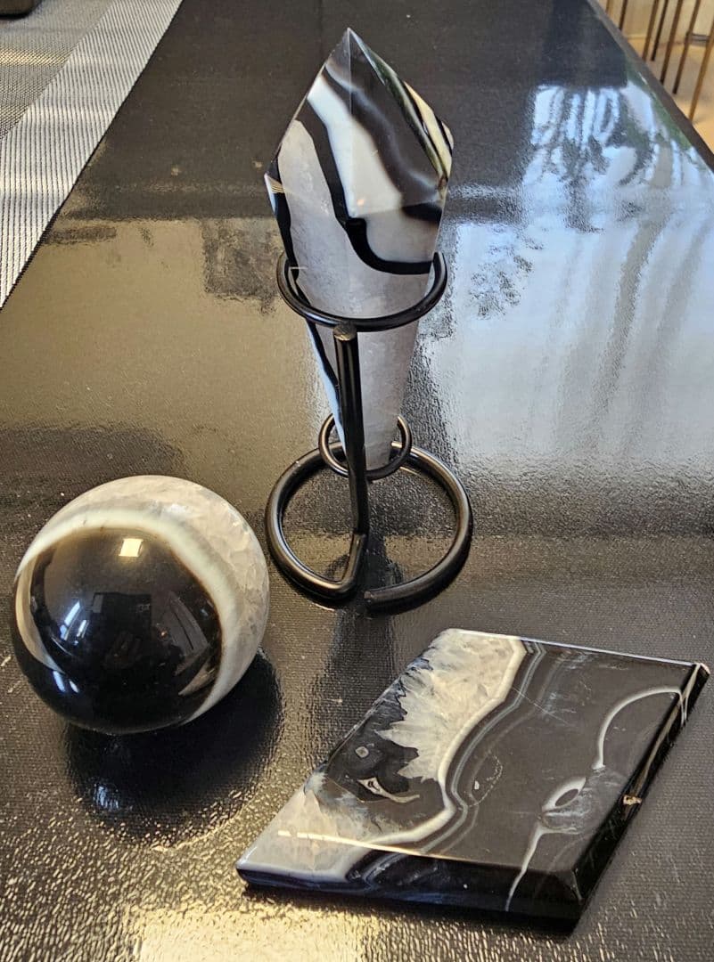 お得セット！水晶共生ブラック瑪瑙★虹多数３点セット六角柱 スフィア