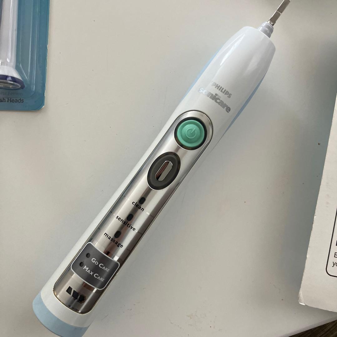 Philips 電動歯ブラシ2本セット