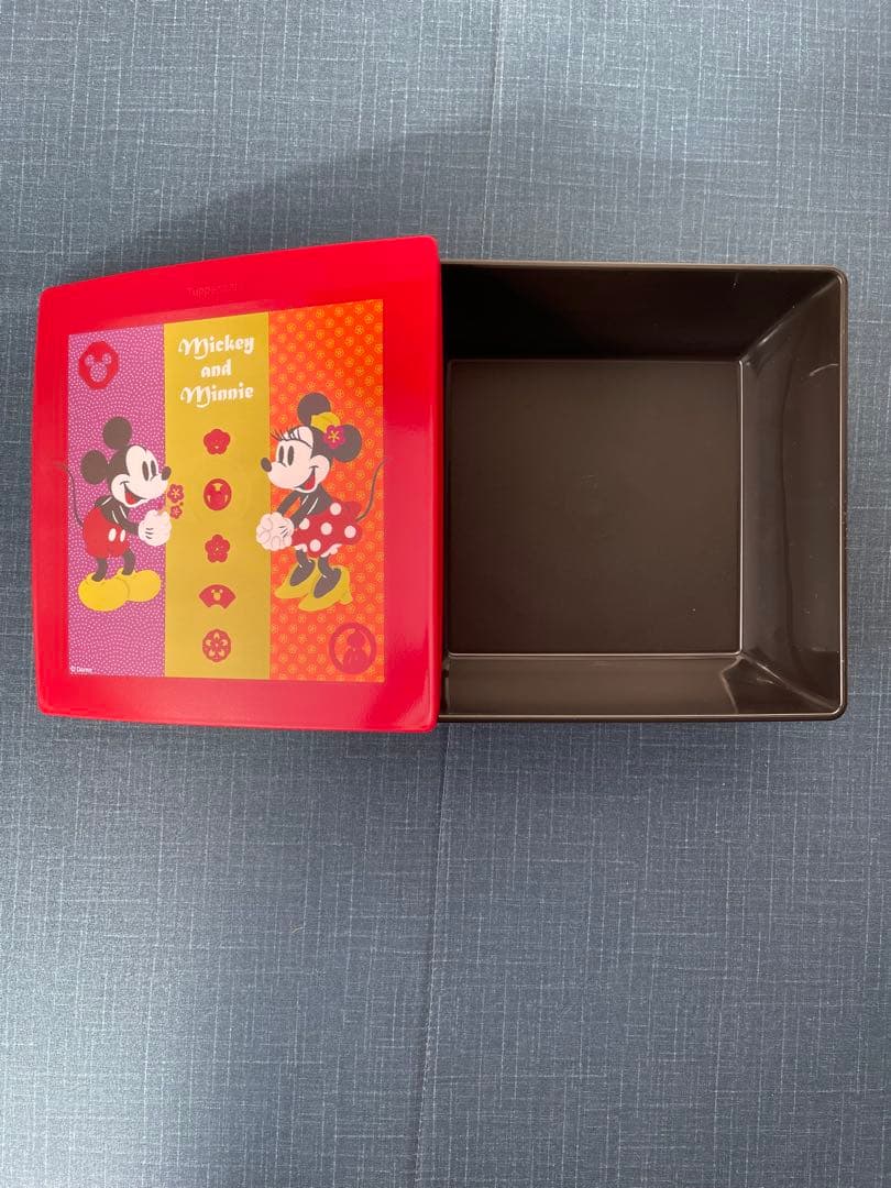 タッパーウェア　ミッキー　重ねうつわ　ラウンド　スクエア　ディズニー