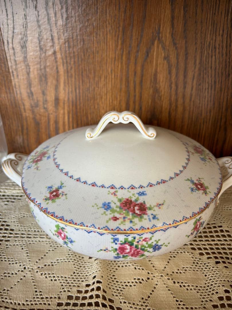 ロイヤルアルバート　プティポワン　スープチューリン