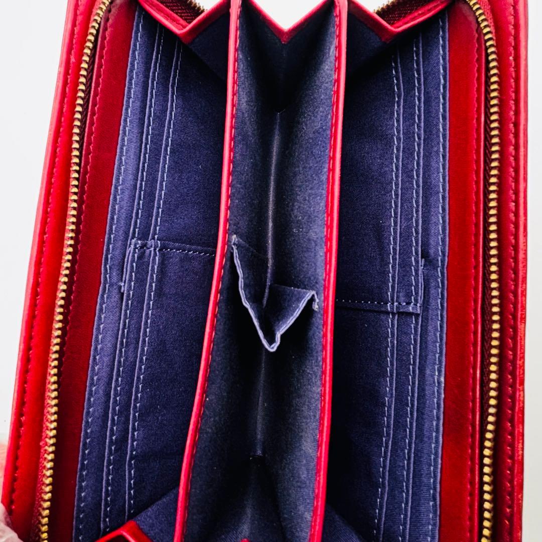 シビラ（Sybilla） ラウンドファスナー長財布