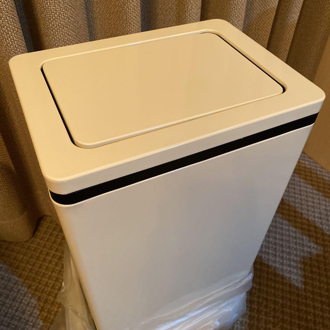 ライオン事務器　ダストボックス