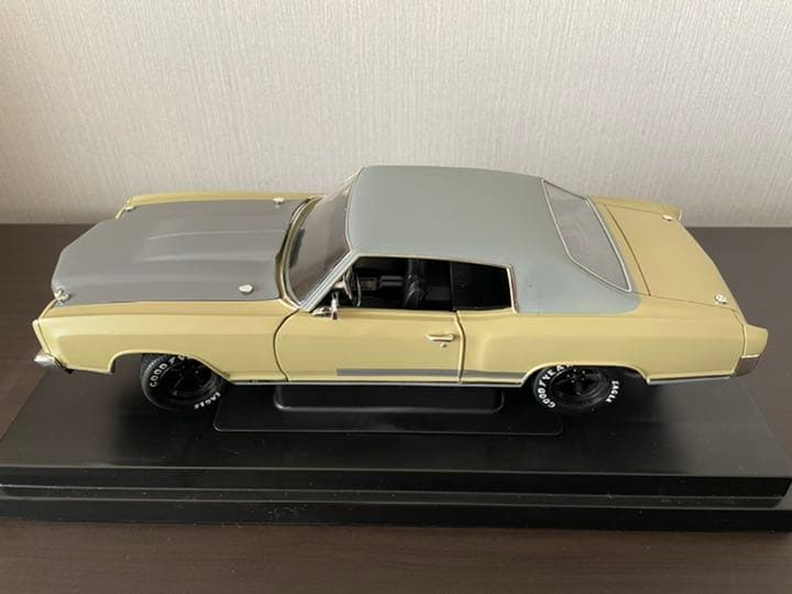 日本未発売、絶版】ワイルドスピード ミニカー シボレーモンテカルロ 1