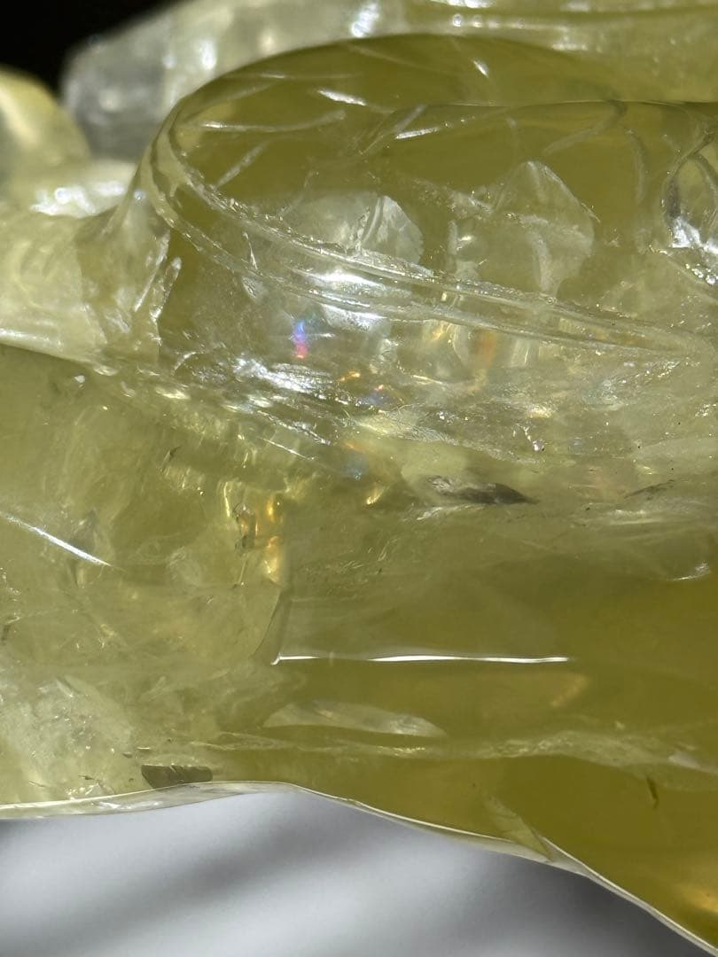 SALE 天然石　シトリン　レインボー　龍の置物　台座付き置物のみの重さ約1kg