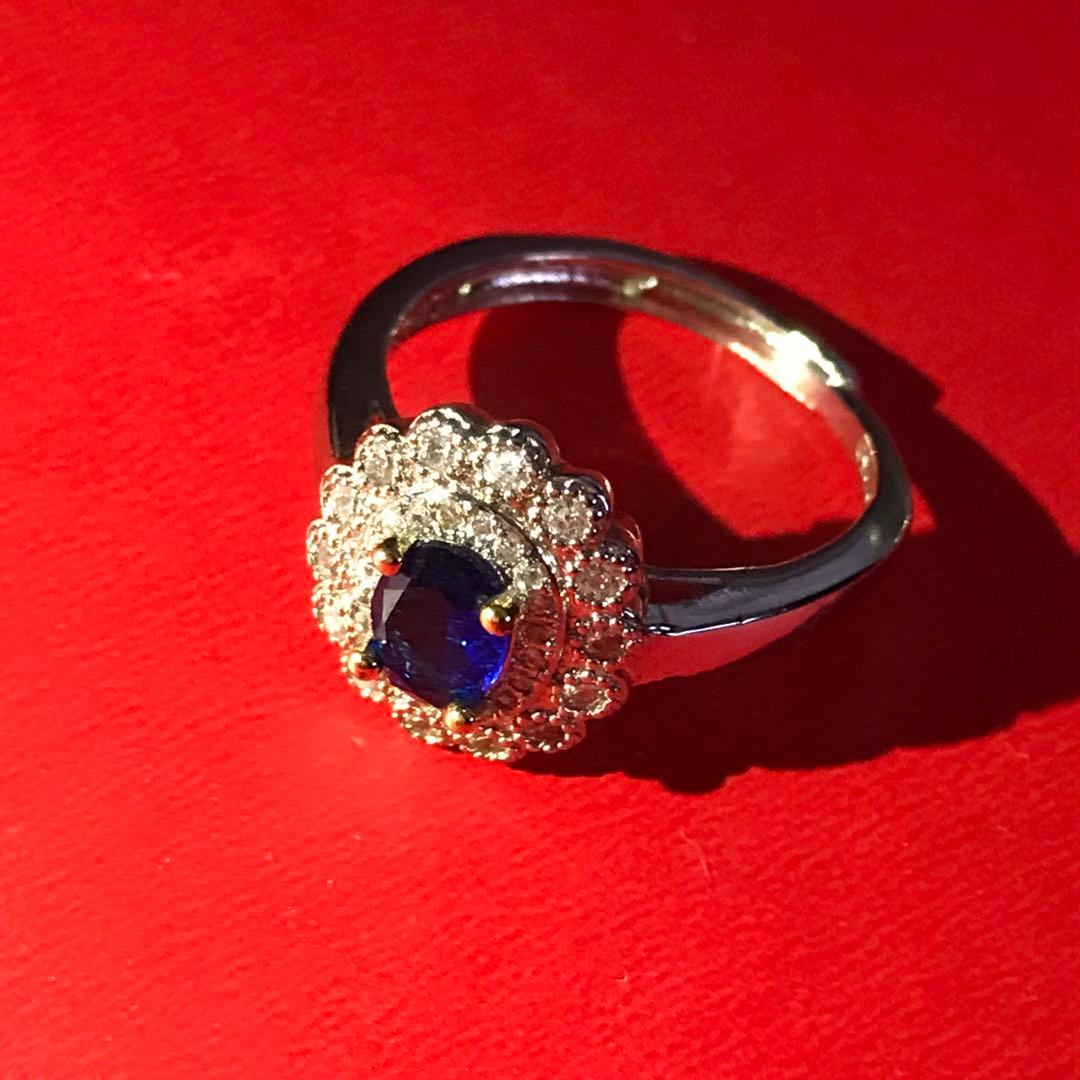 イギリス老婦人から受け継いだお金に困らない金運引き寄せ　天然サファイア特級呪物