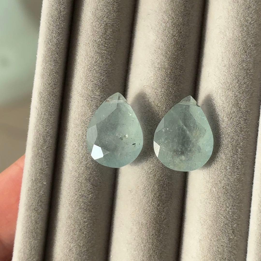 B58 豪華！エメラルドのピアス