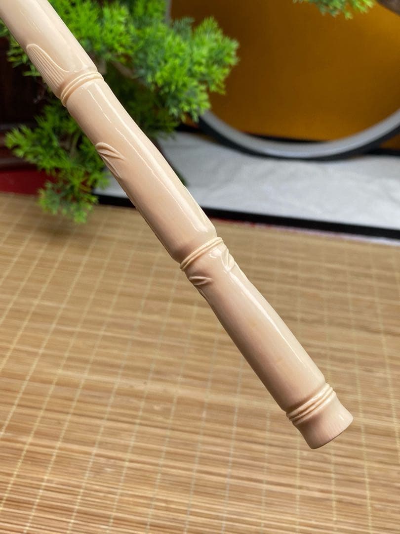 天然マンモス牙美しい手作り彫刻　2孫の手　痒み搔き棒