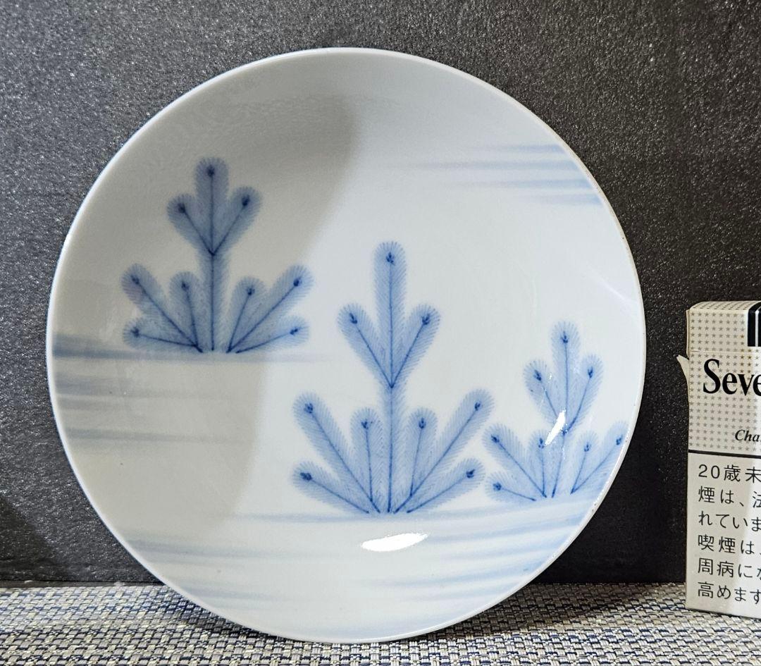 名品❗】江戸時代後期　後期鍋島　藍鍋島　染付　若松図　16.1cm 櫛高台皿