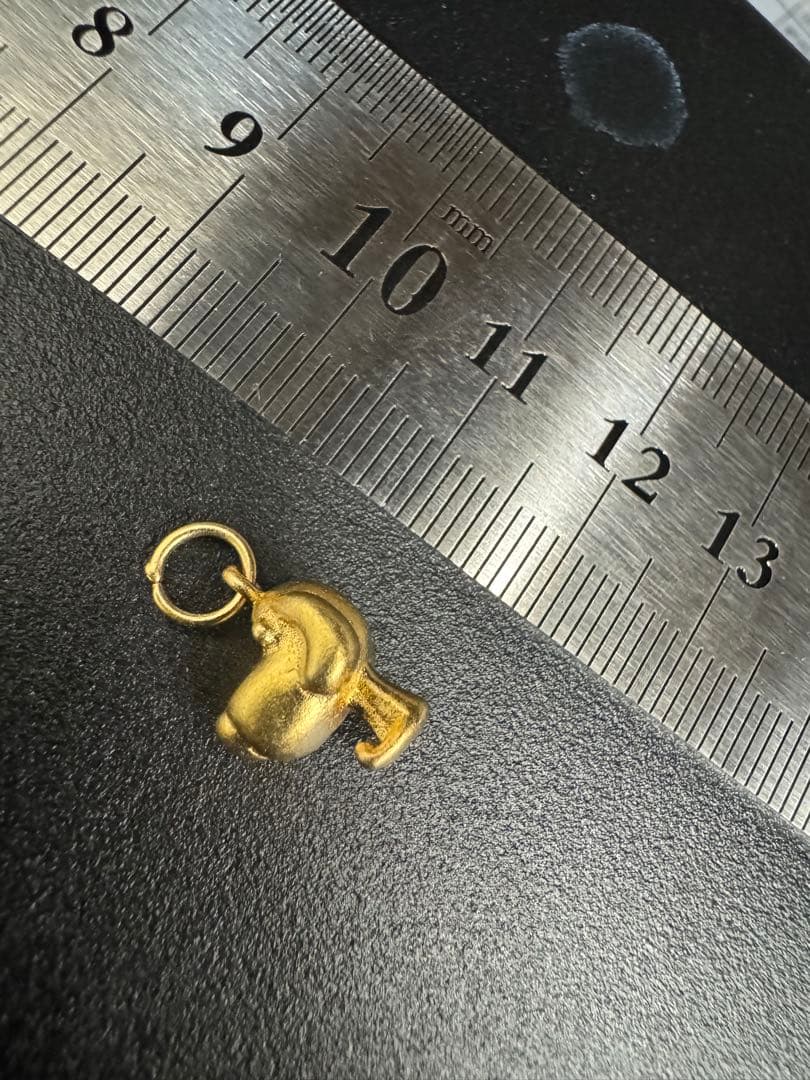 シルバー925素材　犬ペンダント　チャーム　ドッグ