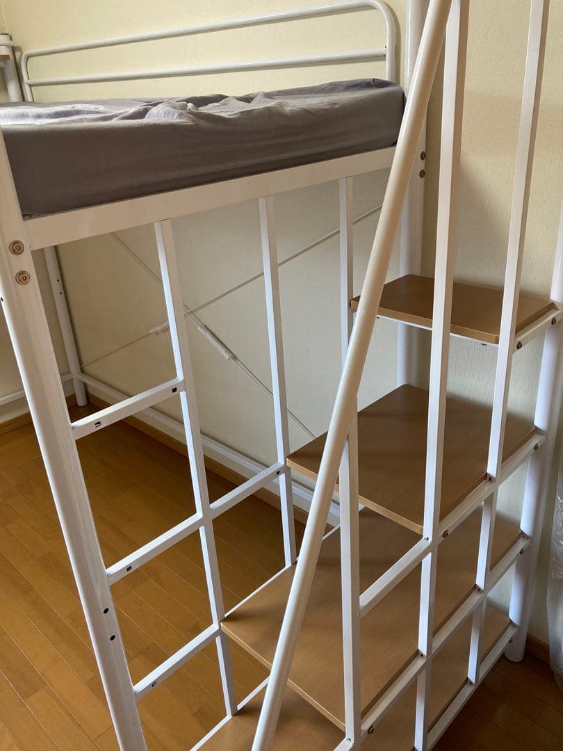 【歳末値下げ】ロフトベッド ホワイト マットレス付　取扱説明書付