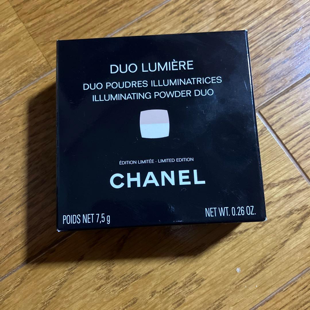 CHANEL》　限定☆ デュオ プードゥル ルミエール ハイライト　つや肌