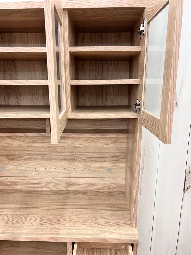 キッチン収納　食器棚