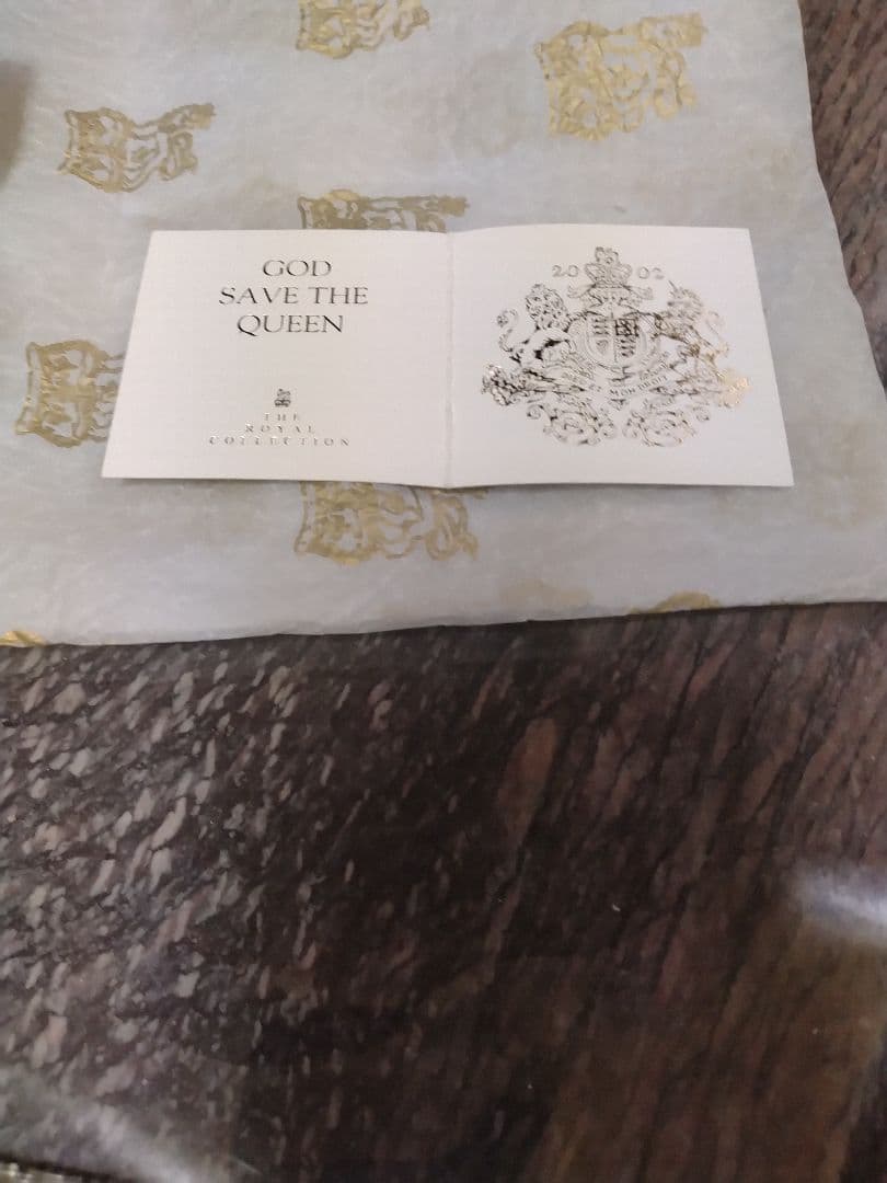 女王陛下エリザベス2世在位50周年カップ ロイヤルコレクション