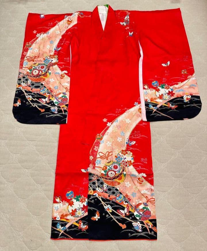 艶やか【七五三7歳～ハーフ成人式用】赤色振袖フルセット