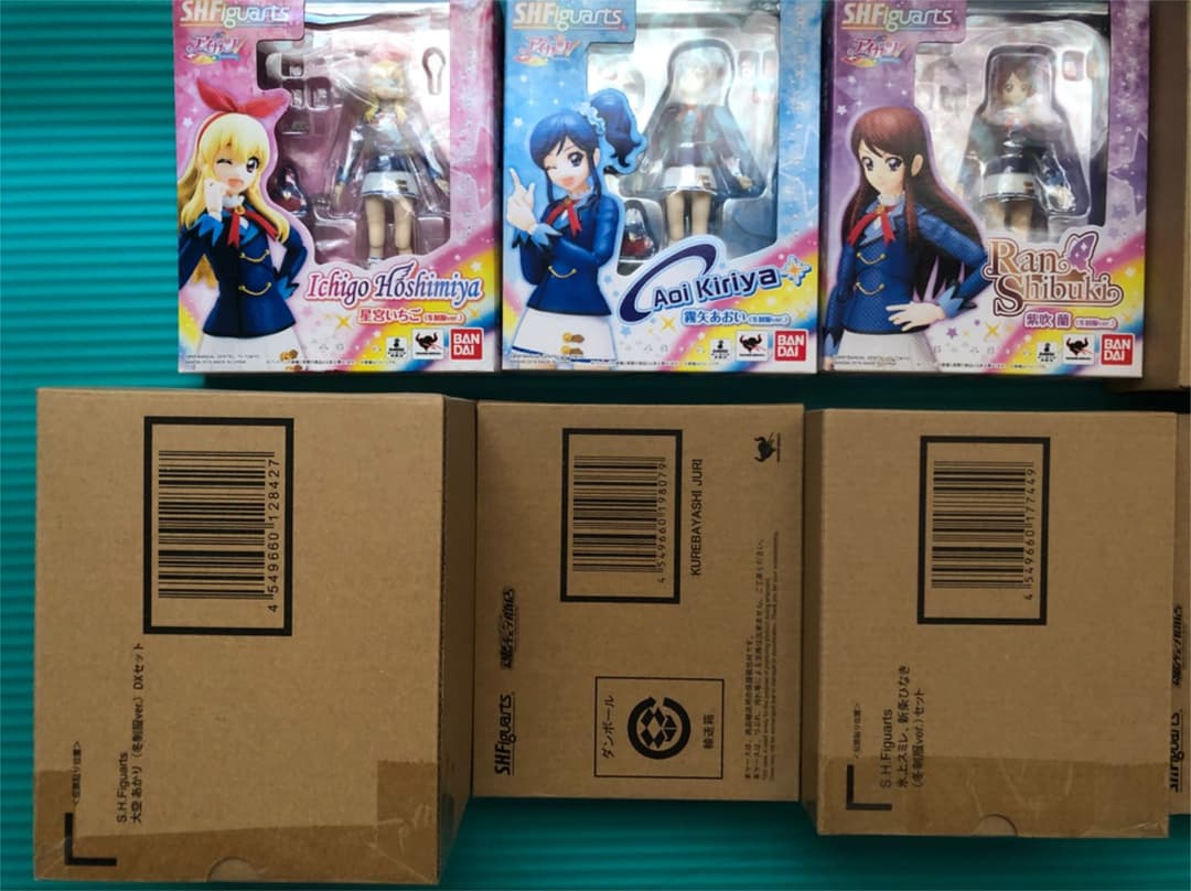 アイカツ　S.H.Figuarts フィギュアーツ　あかり　いちご　ユリカ