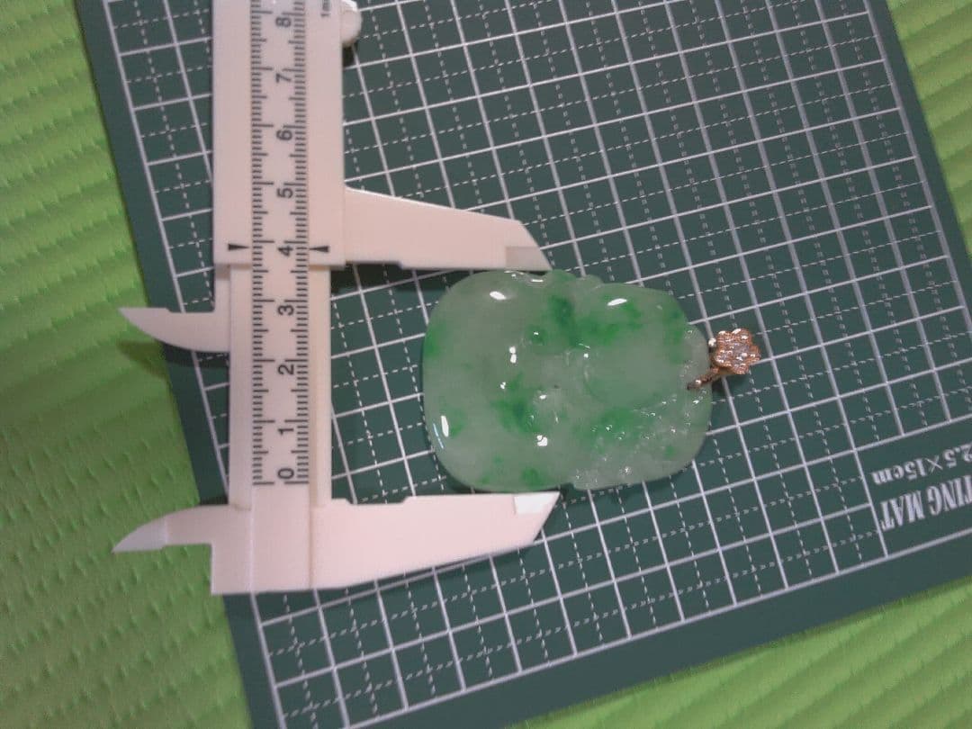 アンティーク★天然翡翠ペンダント★ネックレストップ★《#九運国際貿易》