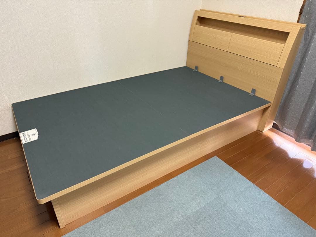 ニトリ／セミダブルベッドフレーム(OPグランCタテ 深型/NA)