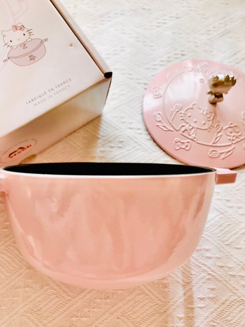 staub ストウブ 20cm ハローキティコラボ ワナベ ソルベローズ - メルカリ