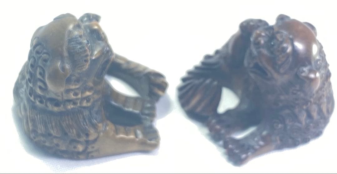 柘植材　根付　獅子ペアの彫刻、ストラップ置物、縁起物　黃楊繊細彫刻