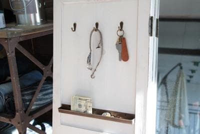 ドア型ミラー☆ホワイト　ミラー　ドアミラー　スタンドミラー　壁掛け　姿見　鏡