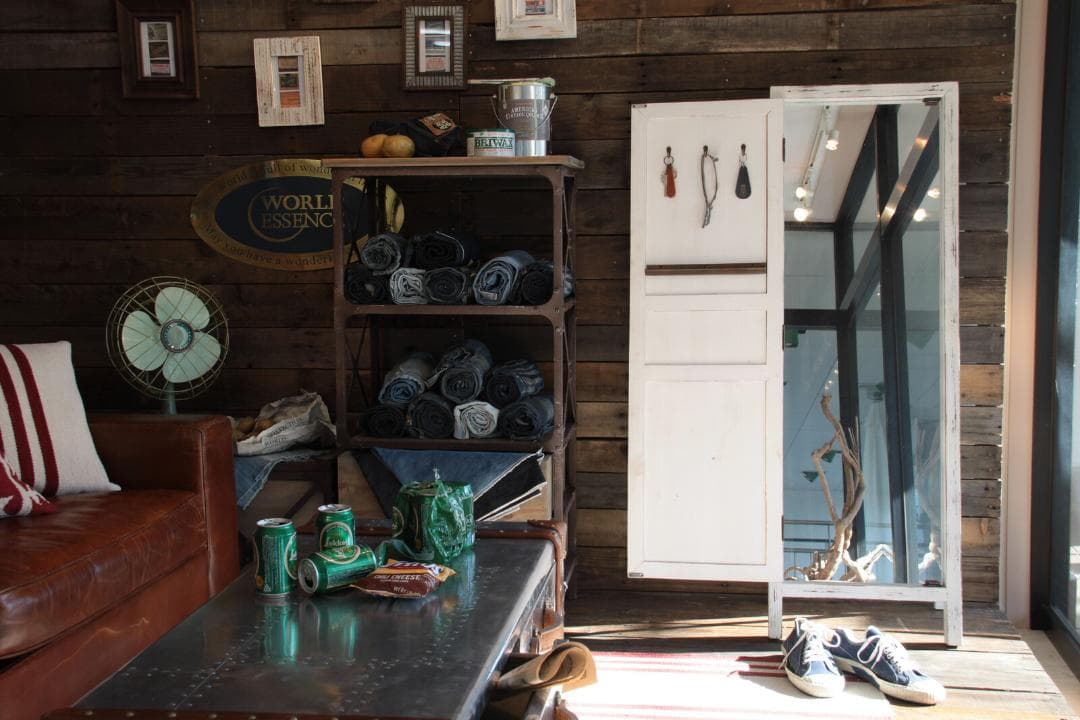 ドア型ミラー☆ホワイト　ミラー　ドアミラー　スタンドミラー　壁掛け　姿見　鏡