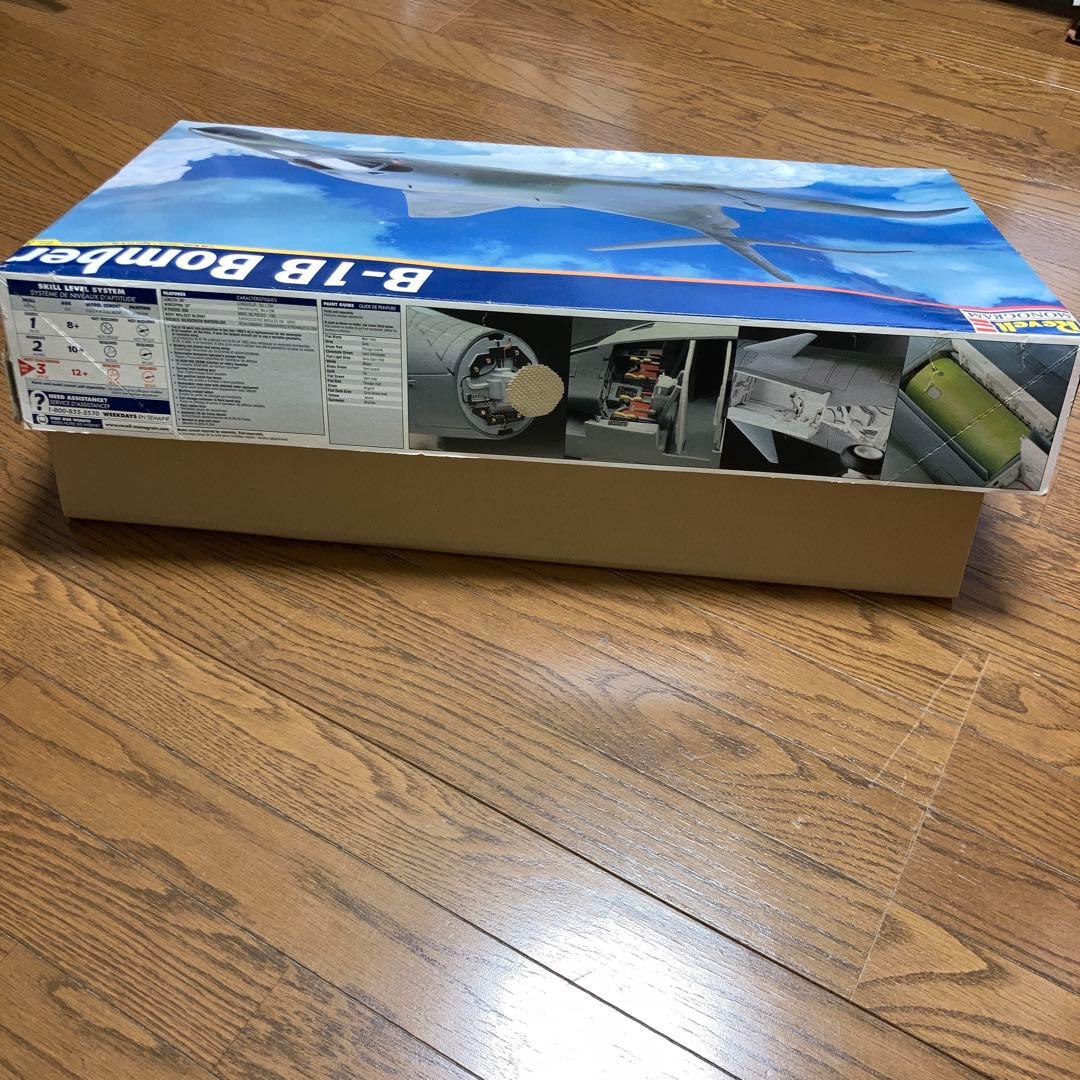 1/48 Revell B-1B Bomber レベルモノグラム