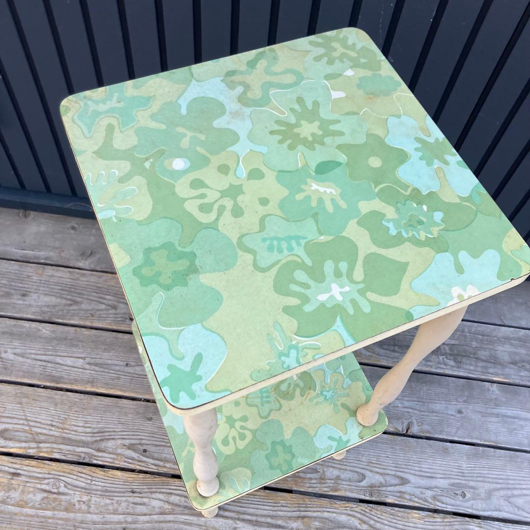 昭和レトロ ミッドセンチュリー 花柄2段木製ラック サイドテーブル 飾り棚 花台