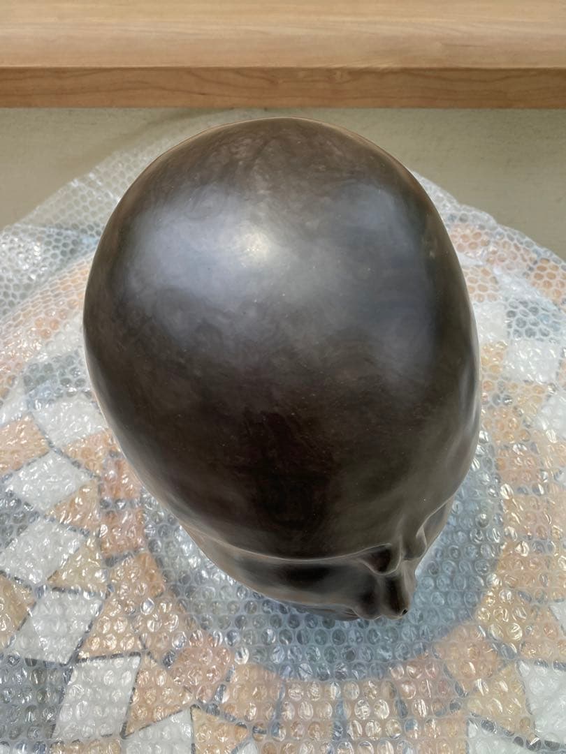 佐藤公平 陶器製 人形の頭部彫刻 黑陶 置物 陶芸 共箱