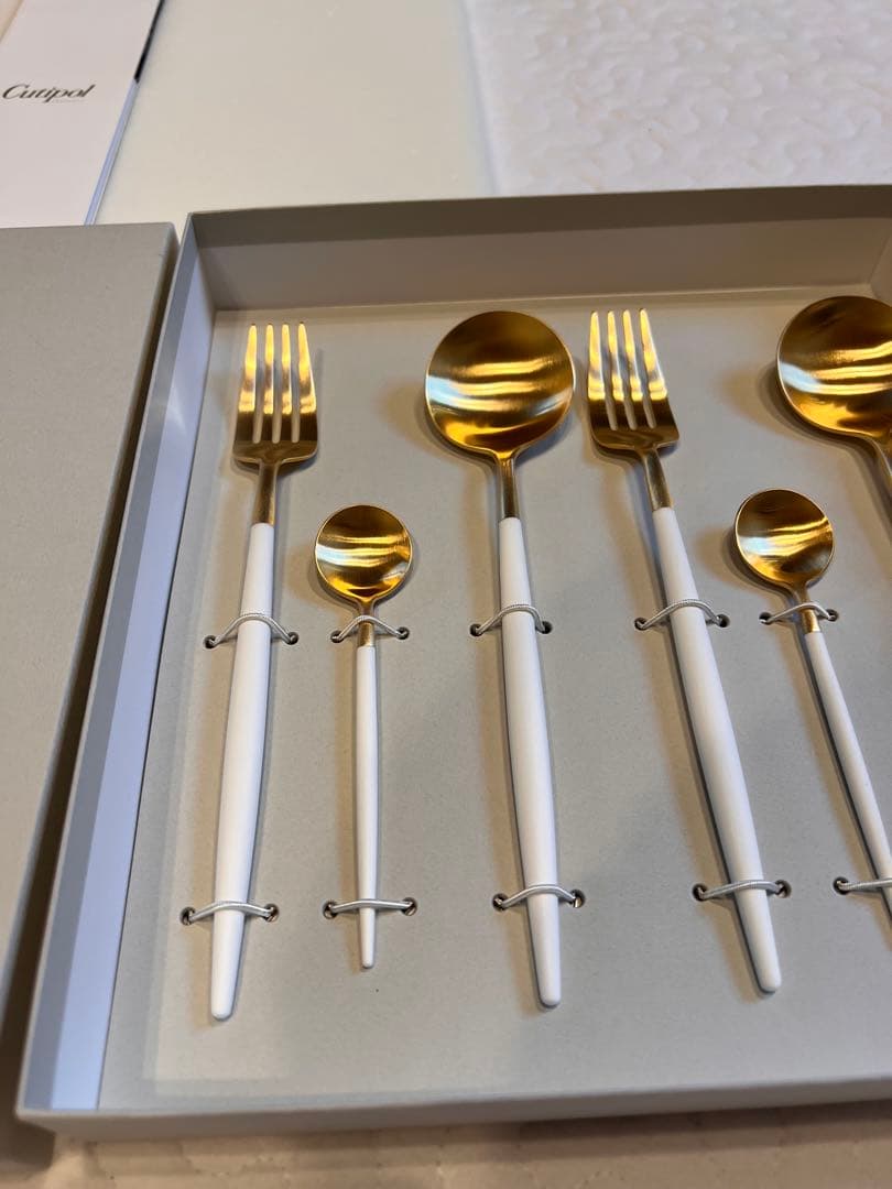 【新品】Cutipol ゴア　ゴールド　ホワイト