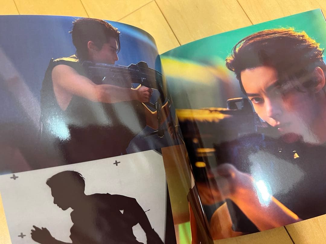 蒼蘭訣 王鶴棣　110枚写真入り個人写真集ワンホーディー写真集34p2023-2