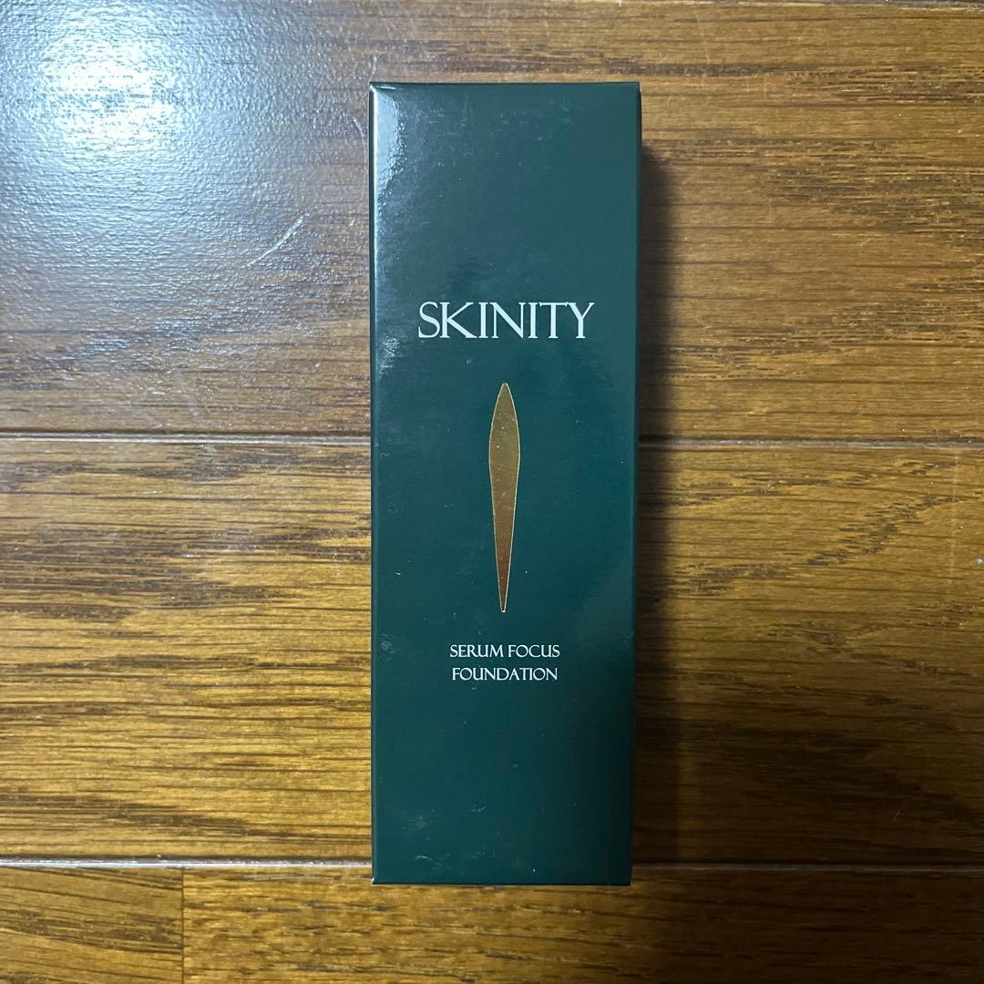 スキニティセラムフォーカスクリーム　美容液ファンデセット