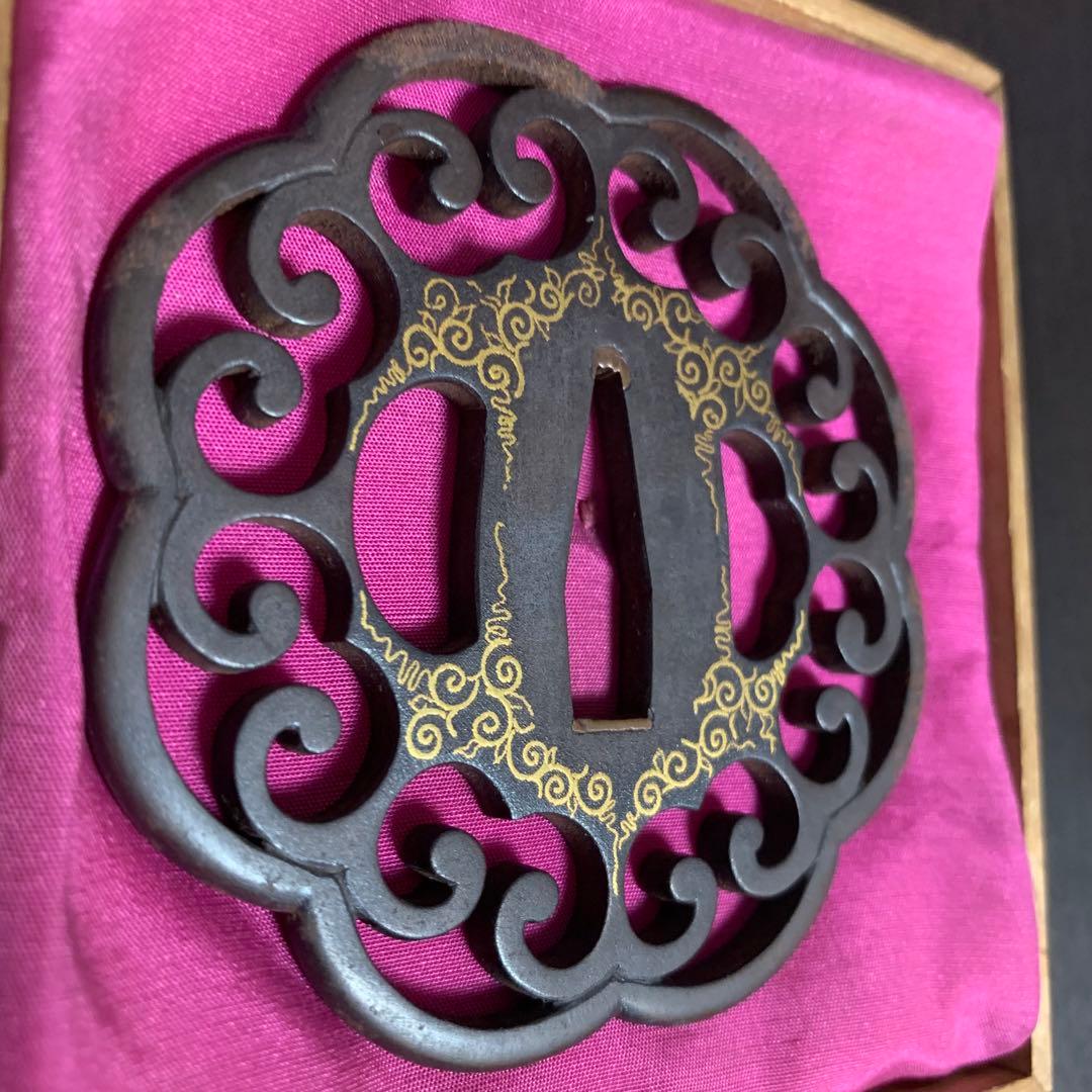 《アンティーク希少レア品！》《送料無料》⭐︎八ツ蕨手透鐔　鍔つば♪⭐︎