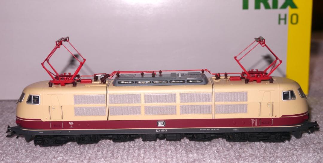 HOゲージ TRIX 電気機関車 BR103 (DCC)