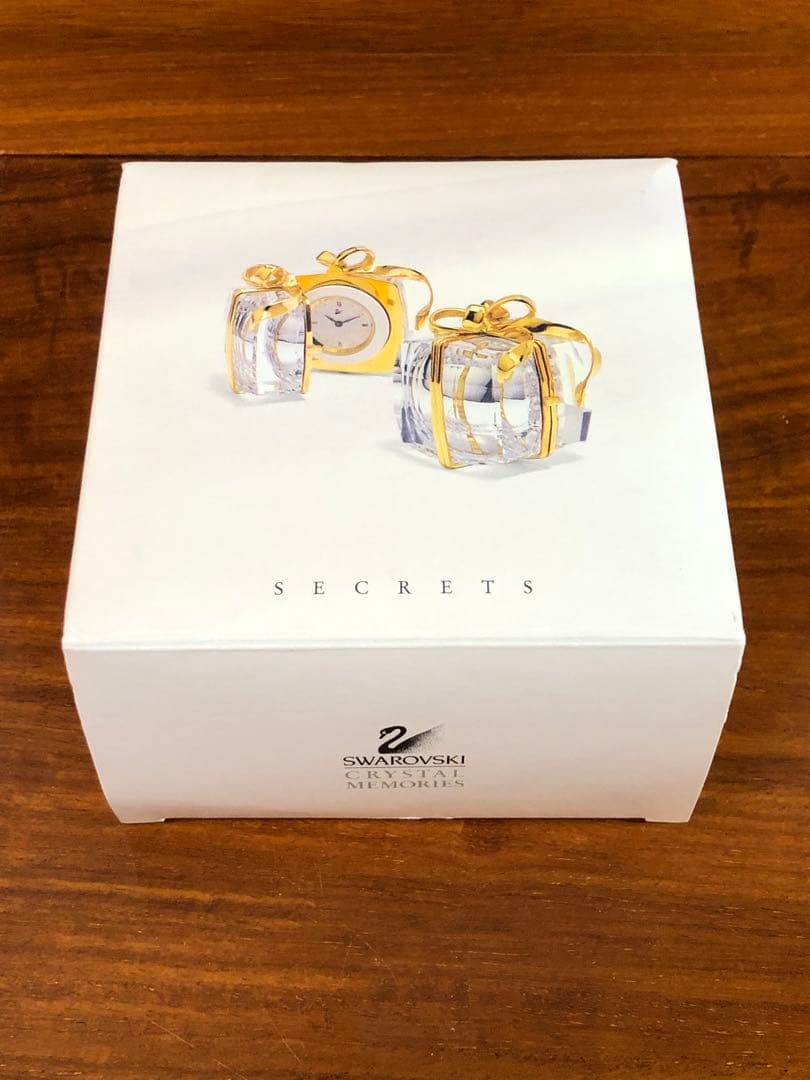 スワロフスキー【秘密の時計】