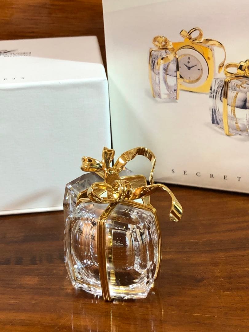 スワロフスキー【秘密の時計】