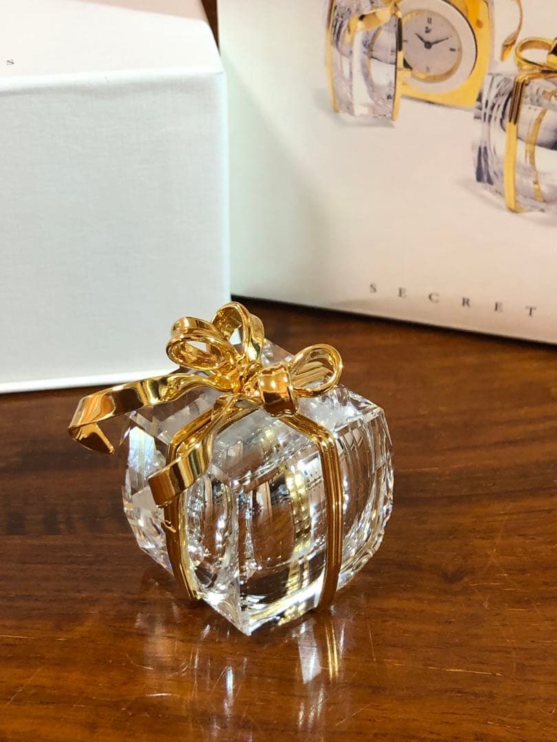 スワロフスキー【秘密の時計】