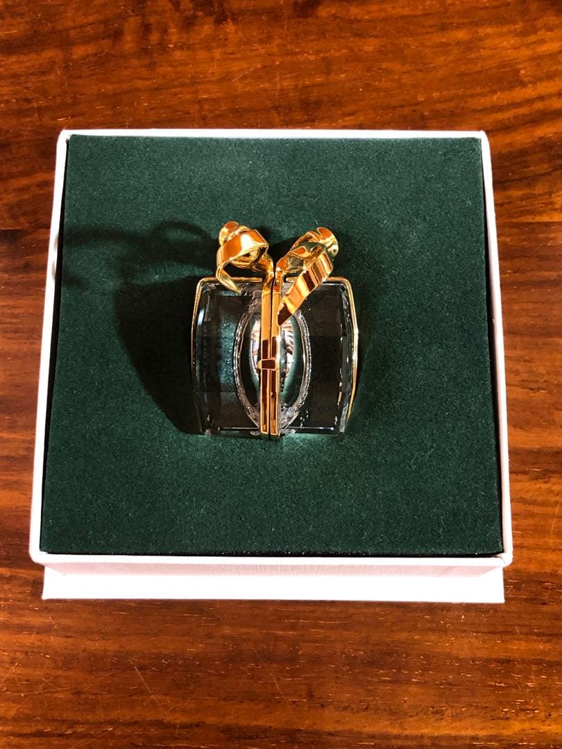 スワロフスキー【秘密の時計】