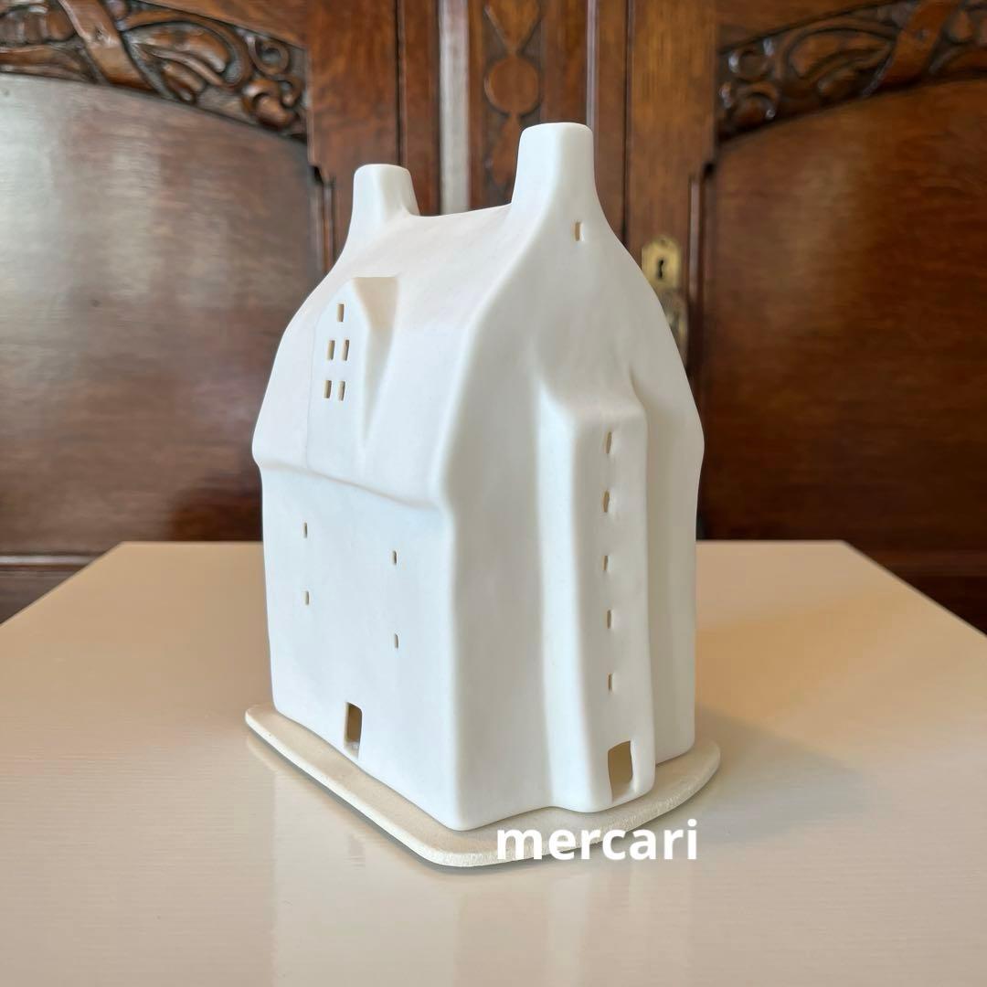 アトリエルンド　スモーヒュース　ハウス型キャンドルホルダー　出窓のある家