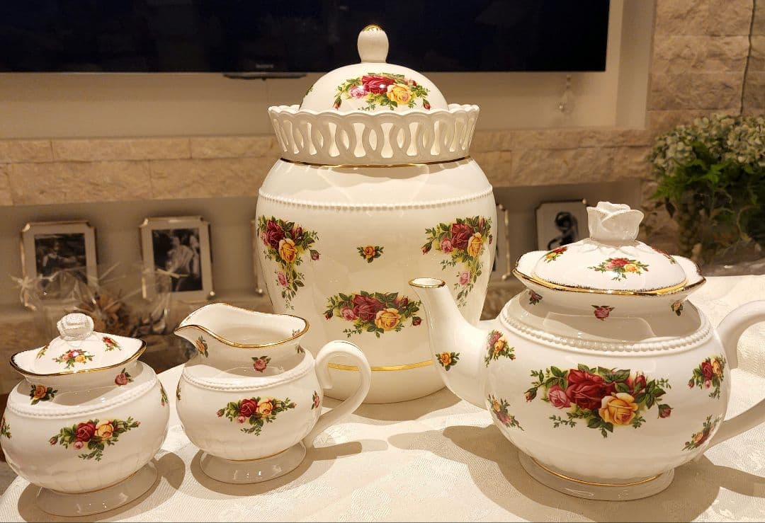 希少 ロイヤルアルバート ④ オールドカントリーローズ 特大ビスケットBOX