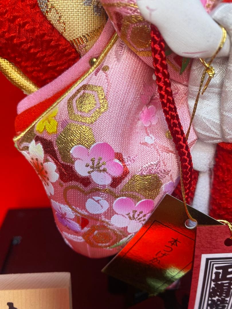 羽子板振袖金彩×かのこ刺繍アクリルケース１０号・間口約２６×奥約２１×高約４７㎝