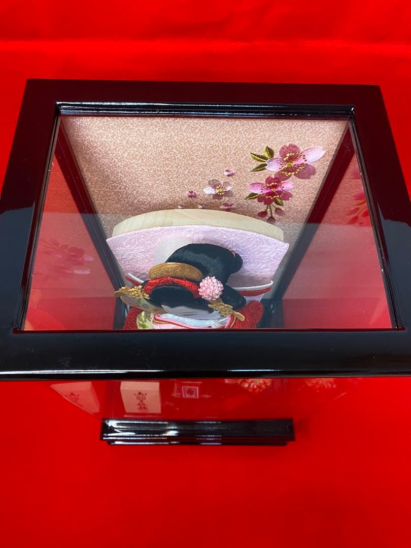 羽子板振袖金彩×かのこ刺繍アクリルケース１０号・間口約２６×奥約２１×高約４７㎝