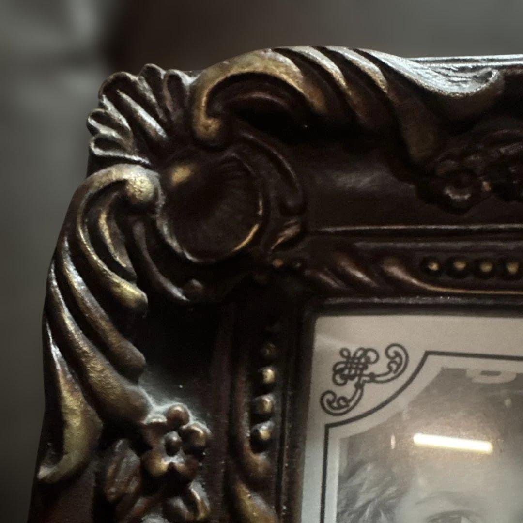 アンティーク　ダークブラウン装飾フォトフレーム