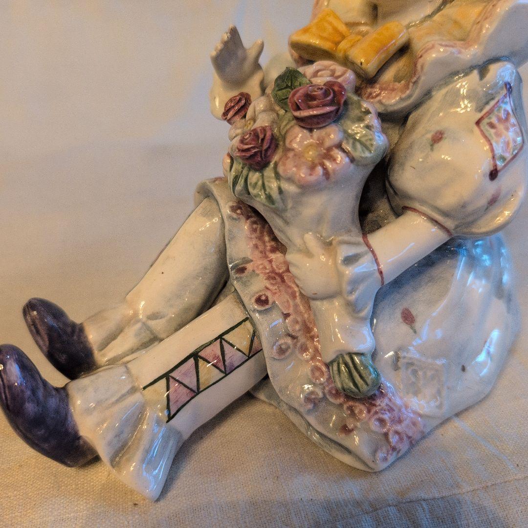 陶器のオルゴール人形　イエスタディ 高さ15cm