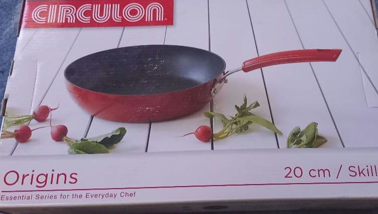 プリシラ様/新品未使用/マイヤーサーキュロンオリジンズ/スキレット/