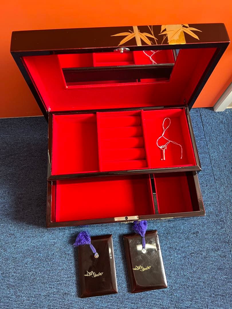 1134 高級 漆塗り 蒔絵　金竹　春の海　オルゴール 宝石箱 工芸品　未使用